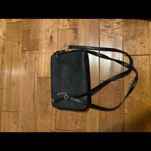 Black & gold purse Forever21